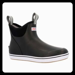 Women’s 11 BLACK 6in XTRATUF Ankle Boots